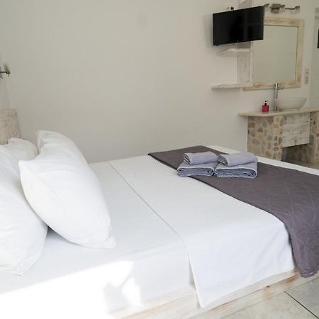 Porto Naoussa (Adults Only) Hotel Bagian luar foto