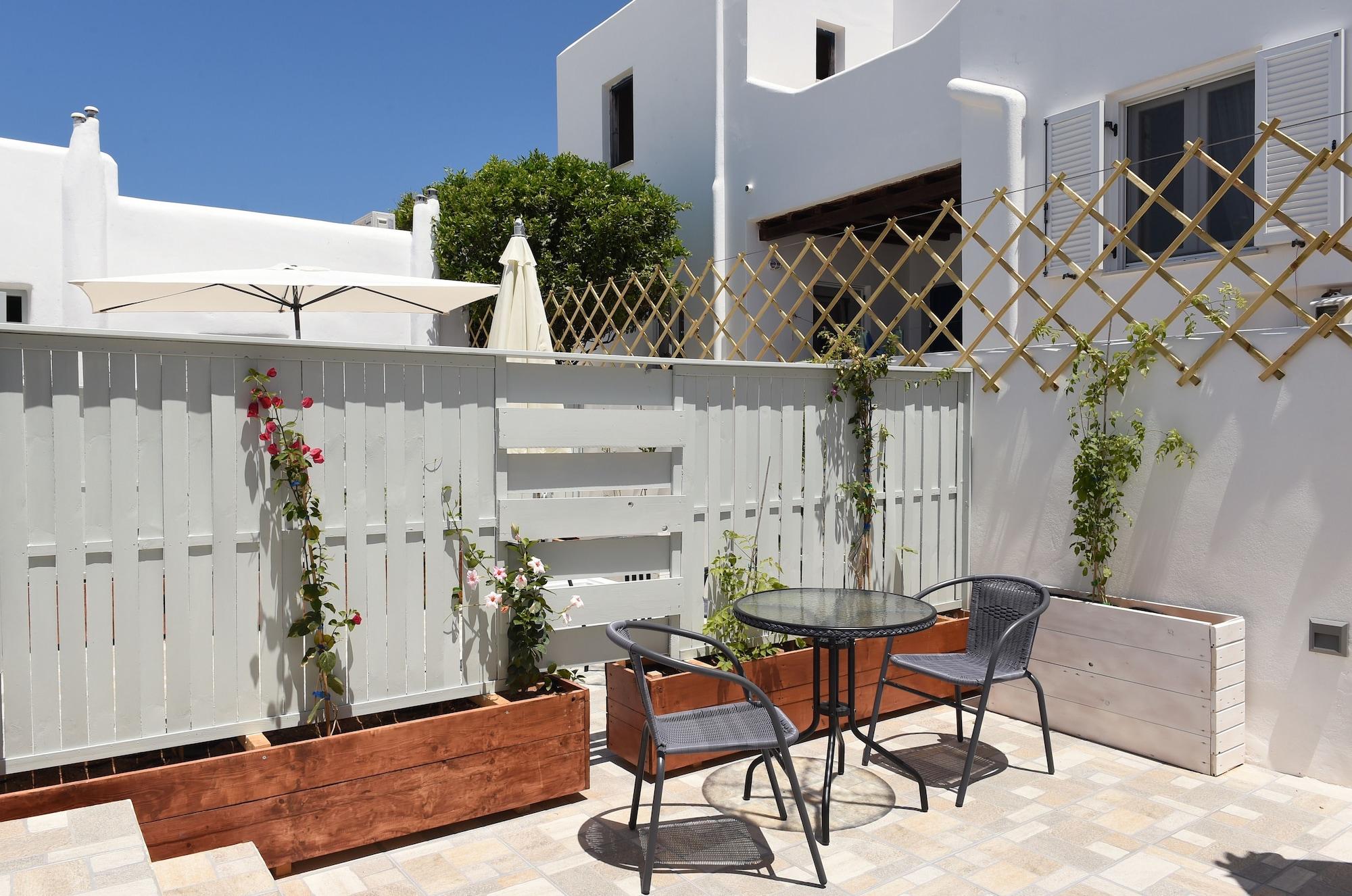 Porto Naoussa (Adults Only) Hotel Bagian luar foto