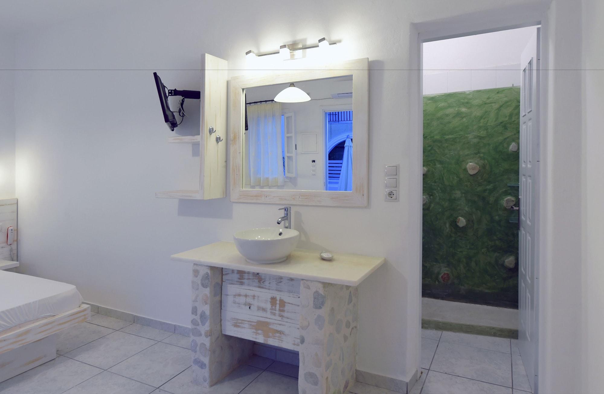 Porto Naoussa (Adults Only) Hotel Bagian luar foto