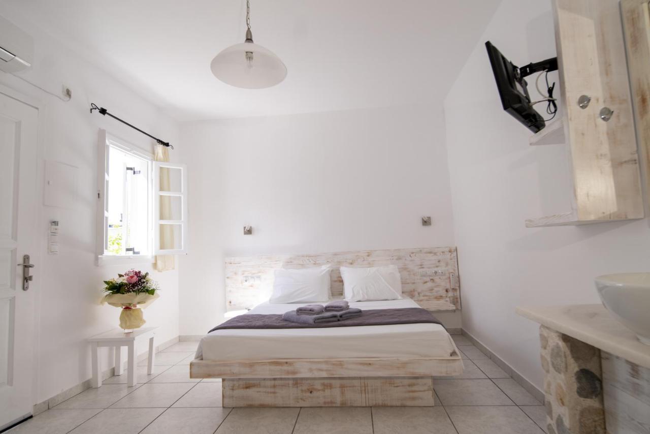 Porto Naoussa (Adults Only) Hotel Bagian luar foto